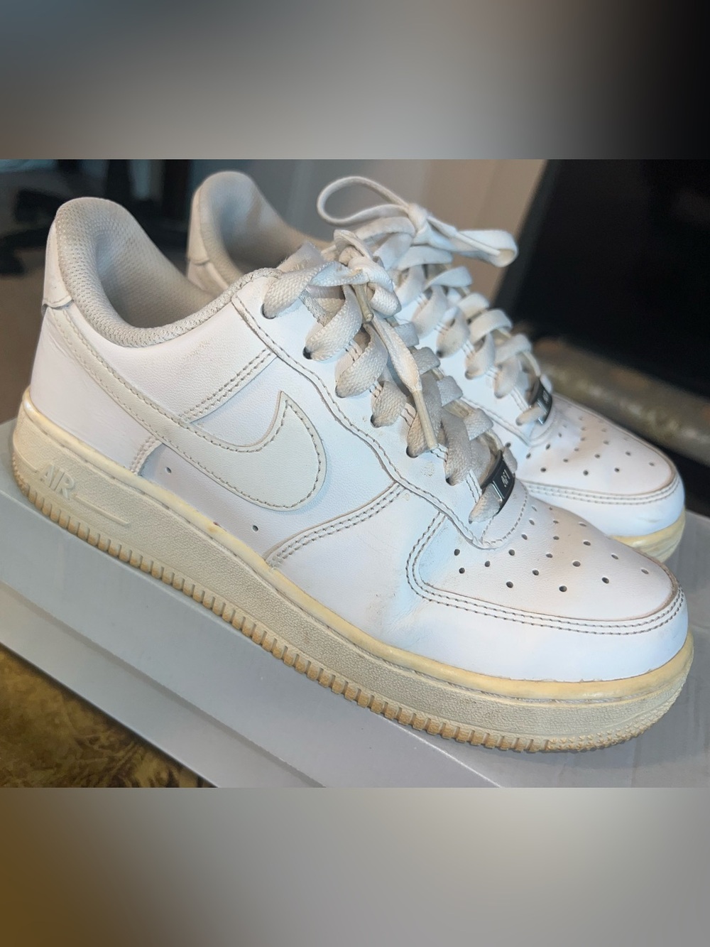 Nike Air Force 1 - Picture 2 of 10